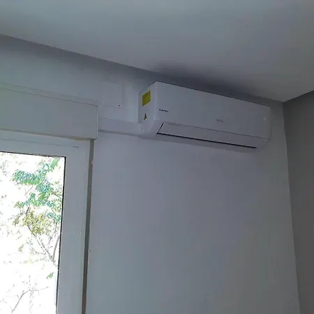 Comfortable In 67 M² Near The Centre 度假居 *