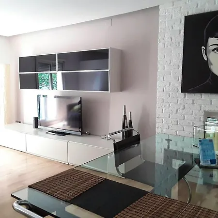 Comfortable In 67 M² Near The Centre Tatil Evi Zaragoza