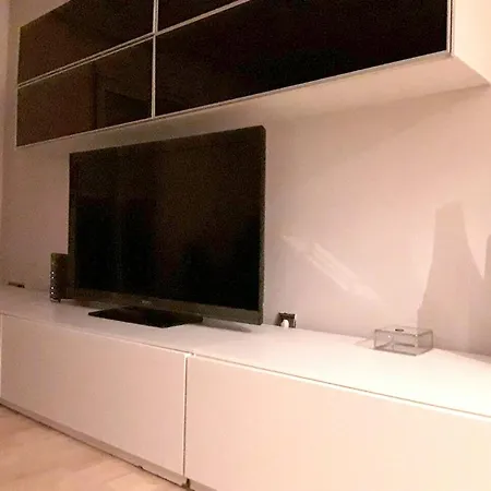 Comfortable In 67 M² Near The Centre