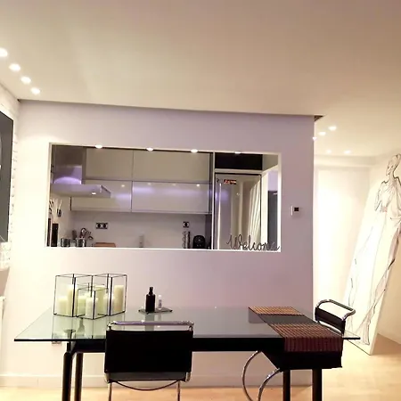 Comfortable In 67 M² Near The Centre Holiday home *