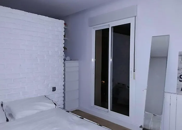 Comfortable In 67 M² Near The Centre Semesterbostad